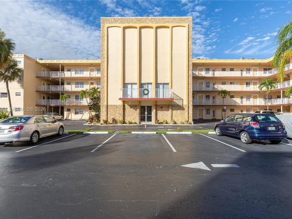 3990 NW 42nd Avenue 106, Lauderdale Lakes FL 33319