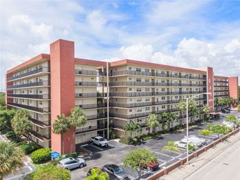 2350 NE 14th St Causeway