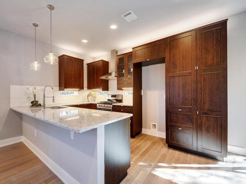 5308 Downs DR 2, Austin TX 78721