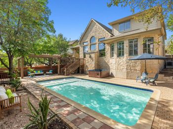 7604 Menler DR