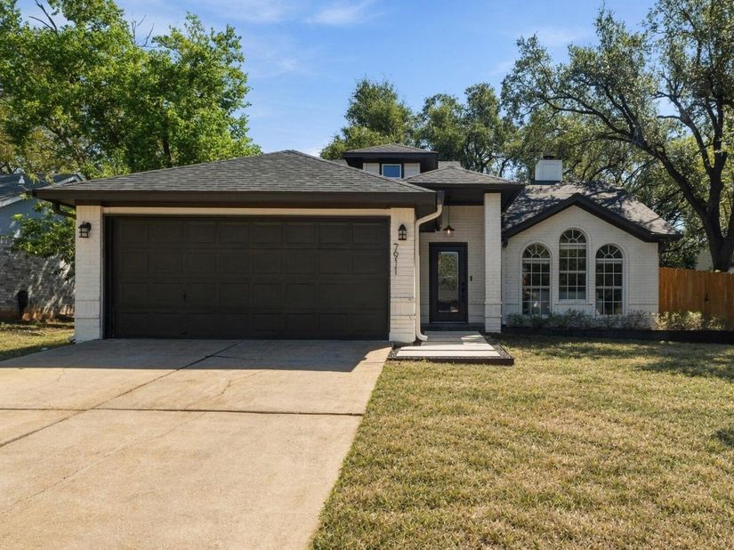 7911 Willet TRL, Austin TX 78745