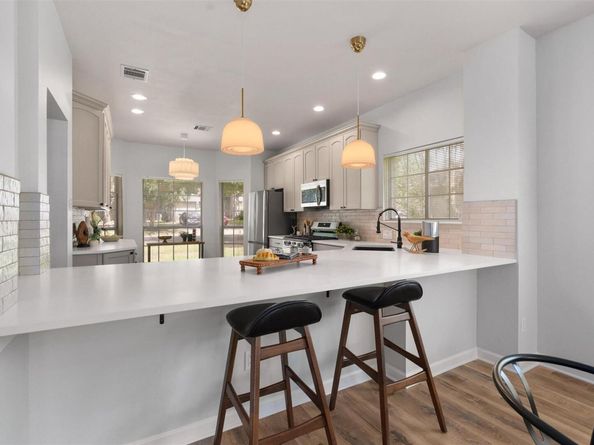 3817 Newland DR, Round Rock TX 78681