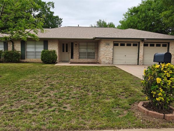 526 Dennis DR, Round Rock TX 78664
