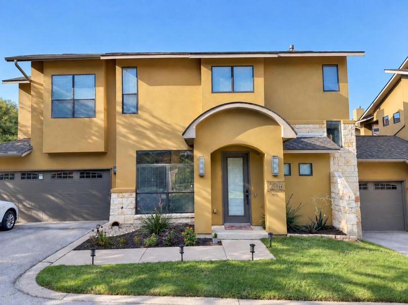 2316 Thornton RD B, Austin TX 78704