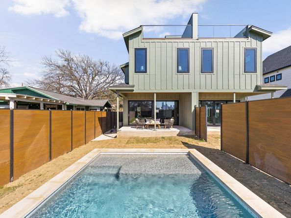 1610 Harvey 2, Austin TX 78702