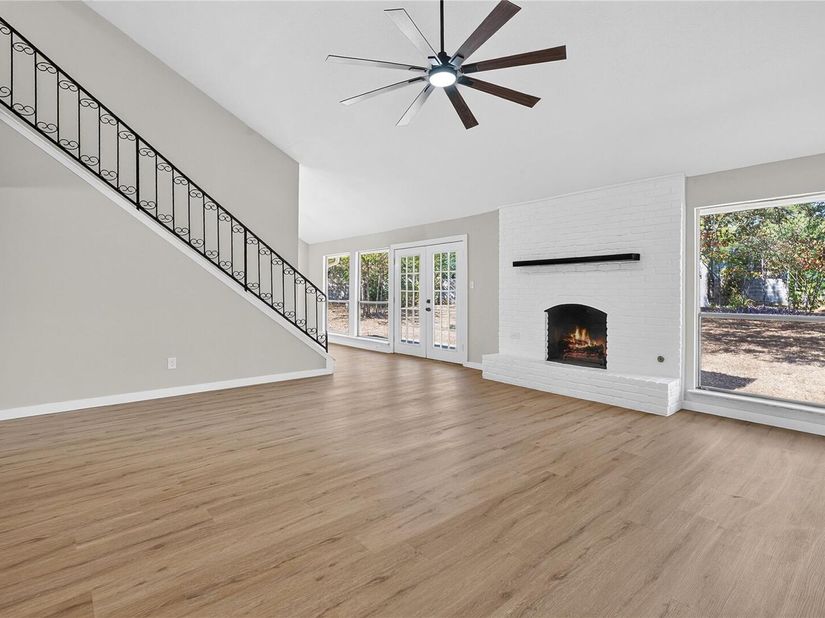 11202 Balcones Woods CV, Austin TX 78759