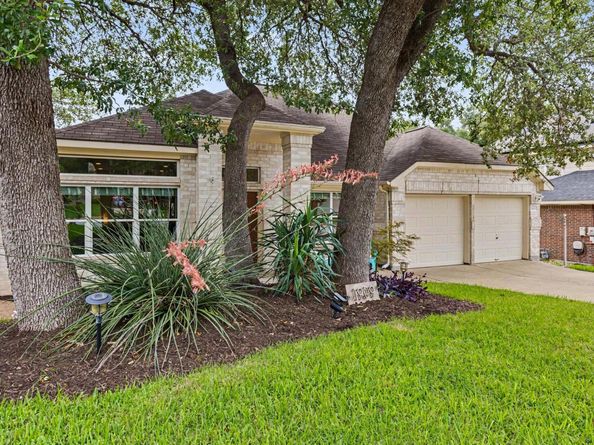 1909 Holly Hill DR, Leander TX 78641
