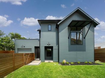 2105 SL Davis Ave. #2
