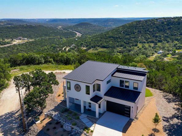 8621 Nina LN, Jonestown TX 78645