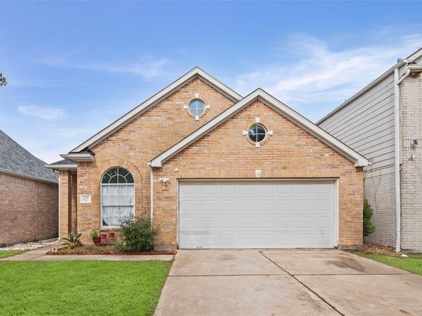 822 Green Pines Forest, Houston TX 77067