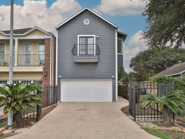 826 E 29th Street, Houston TX 77009