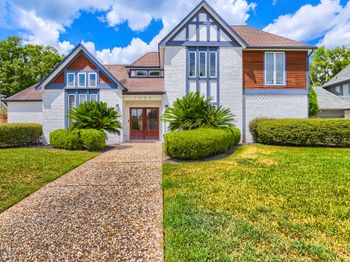 1022 Crossroads Drive