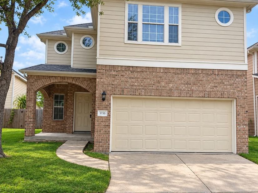 3735 W Ashford Villa Lane, Houston TX 77082