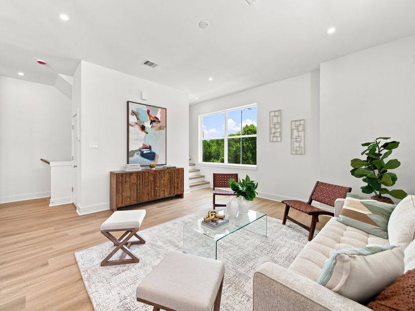 1648 W Tidwell Road, Houston TX 77091