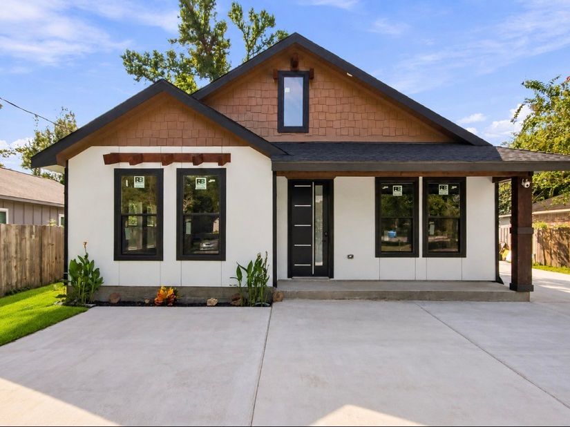 9114 Firnat Street, Houston TX 77016