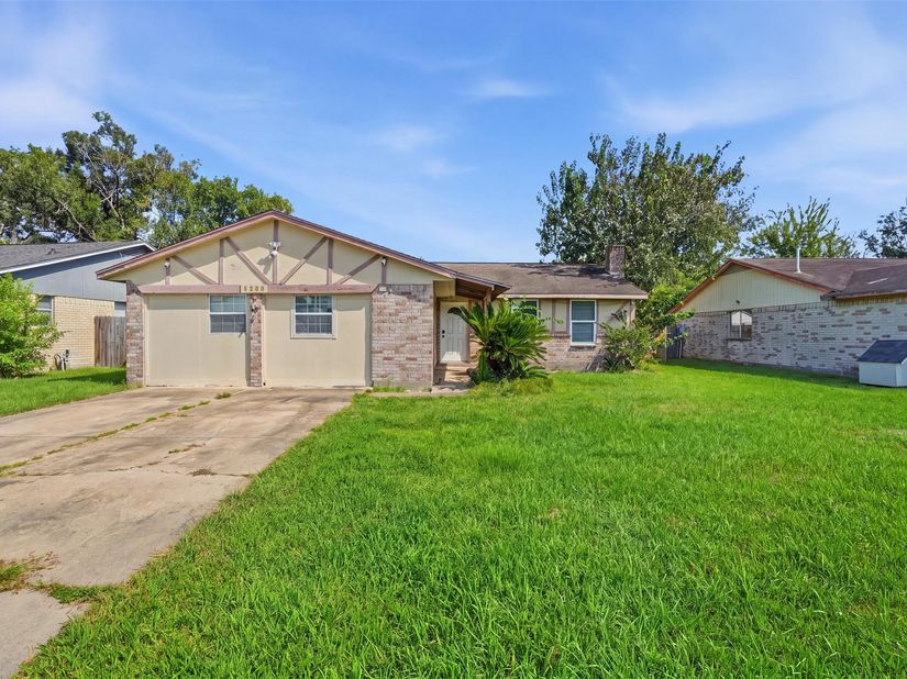 2626 John Ralston Road, Houston TX 77013