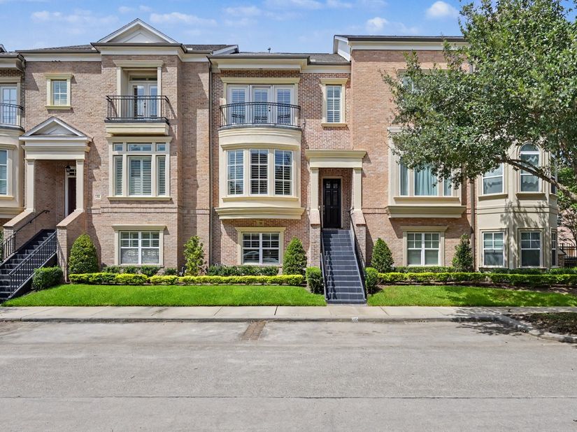 26 History Row, The Woodlands TX 77380