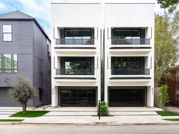 411 W Saulnier Street