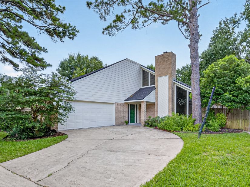 7111 Halfpenny Road, Houston TX 77095