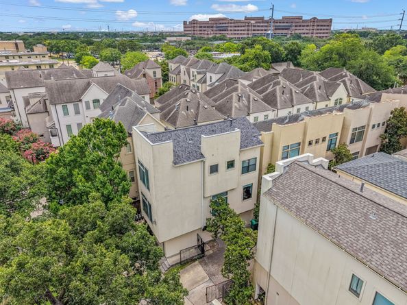 1914 Woodbury Street, Houston TX 77030