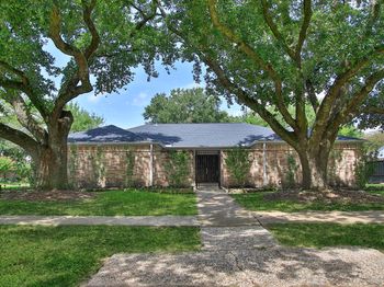 4503 Cloudmount Drive
