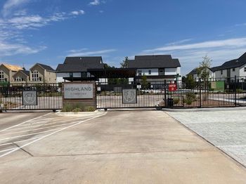 1117 Highland Square Lane