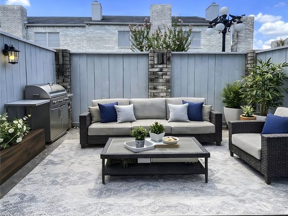 640 Wilcrest Drive 640, Houston TX 77042