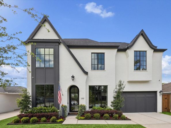 1315 Gardenia Drive, Houston TX 77018