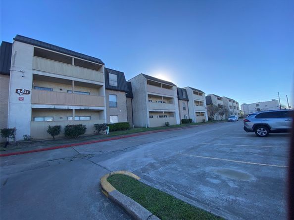 8431 Hearth Drive 23, Houston TX 77054