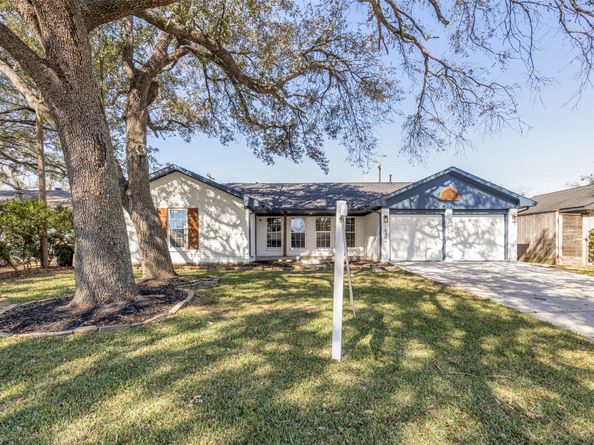 10406 Willowisp Drive, Houston TX 77035