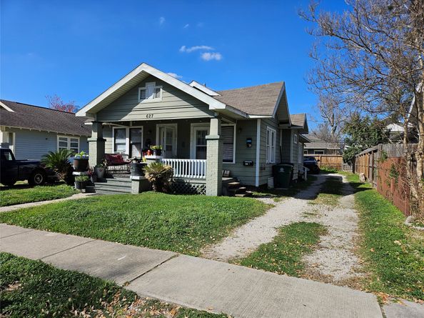 627 E 14th Street, Houston TX 77008