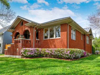 1902 Bolsover Street