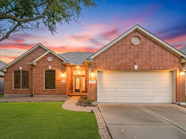 2010 Lincoln Crest Way, Sugar Land TX 77498