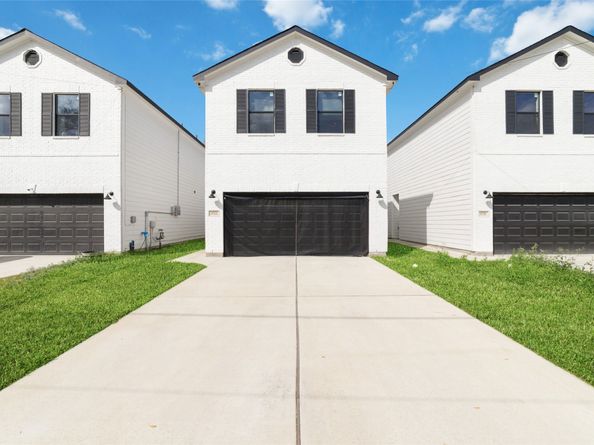 8723 Compton Street, Houston TX 77016