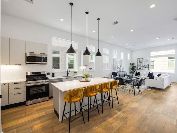 303 Marcella Street K, Houston TX 77091