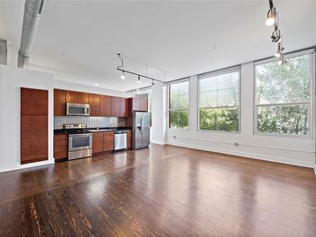 1312 Live Oak Street