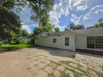 9621 Sweetwater Lane