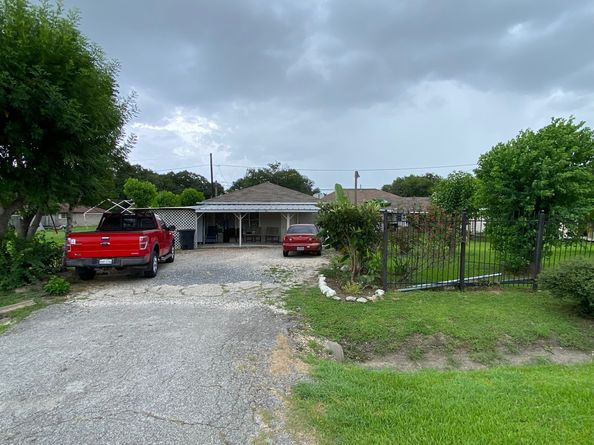 7433 Red Robin Lane, Houston TX 77075