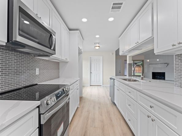 7303 Augustine Drive, Houston TX 77036