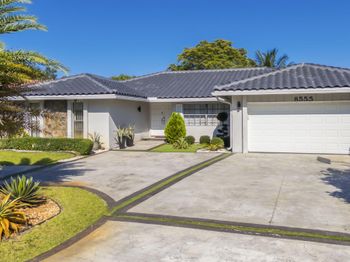 8555 SW 1st Place