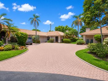 7986 Palacio Del Mar Drive