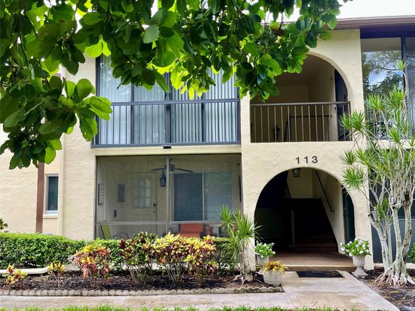 113 Lake Pine Circle C1, Greenacres FL 33463