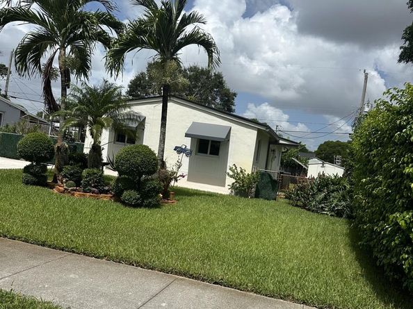 1620 N 71st Ter, Hollywood FL 33024