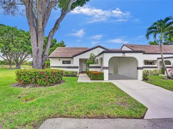 5658 Parkwalk Circle East