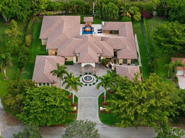 7544 NW 47th Dr, Coral Springs FL 33067