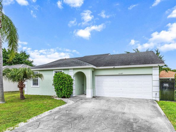 1087 Salmon Isle, Greenacres FL 33413