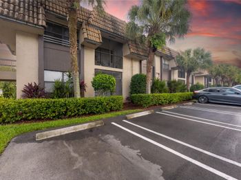 10710 Royal Palm Blvd