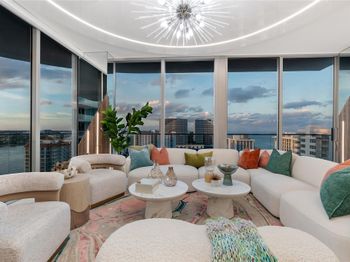 151 N Seabreeze Blvd.