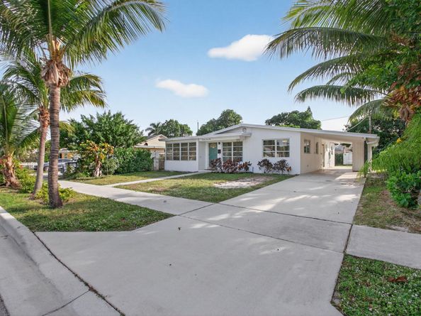 1421 14th Avenue N, Lake Worth Beach FL 33460
