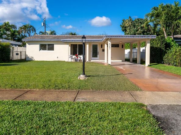 4751 NE 4th Ave, Oakland Park FL 33334